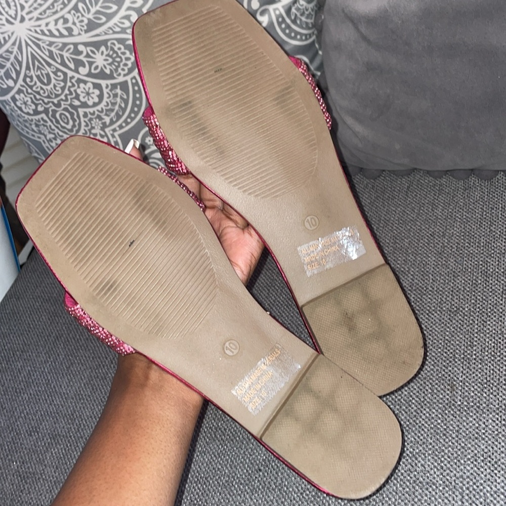 FN “Came Across You Flat Sandals” 💖 - Picture 5 of 6